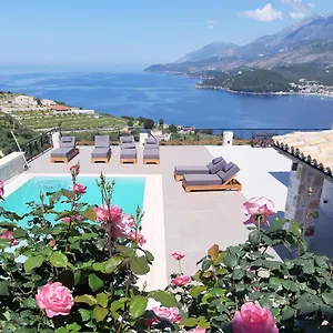  Apartament Argileos
